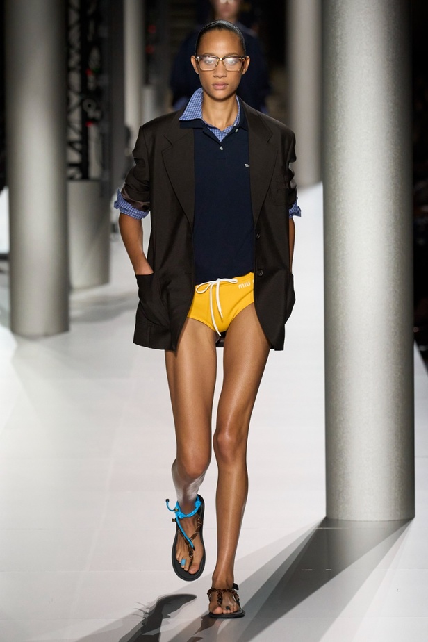 مجموعة Miu Miu لربيع وصيف 2024