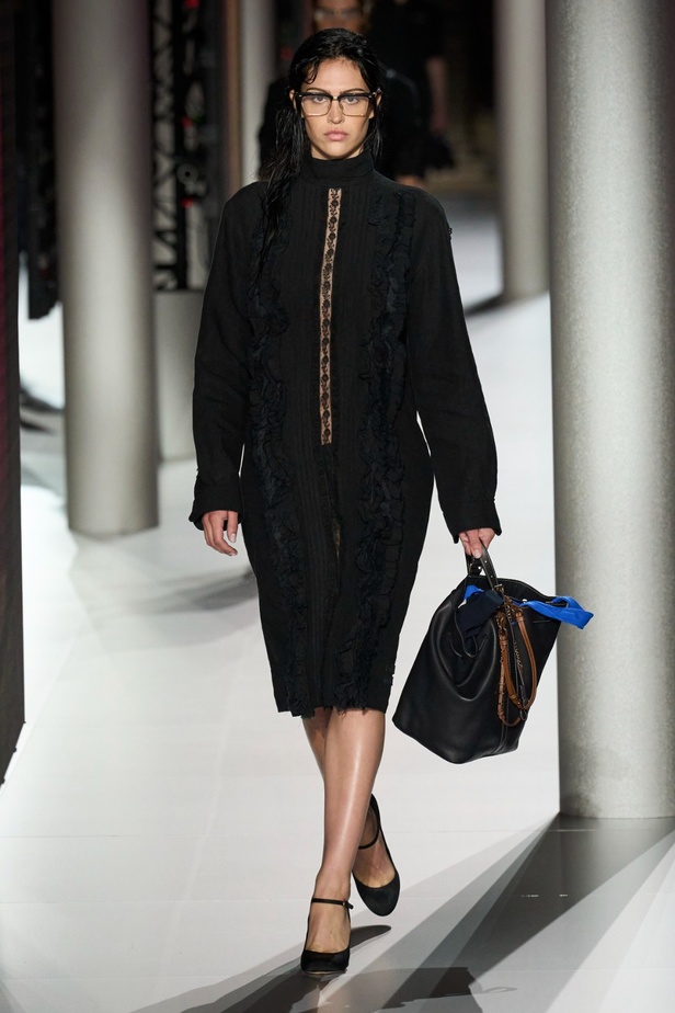 مجموعة Miu Miu لربيع وصيف 2024