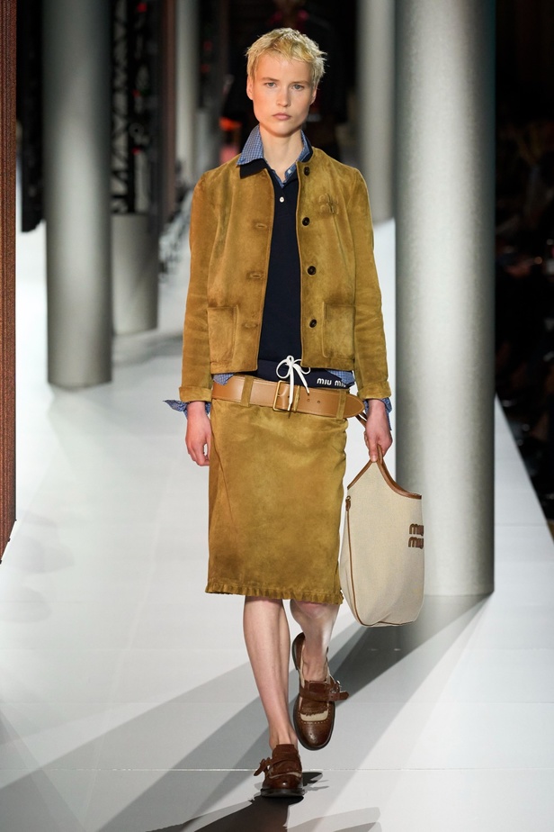 مجموعة Miu Miu لربيع وصيف 2024