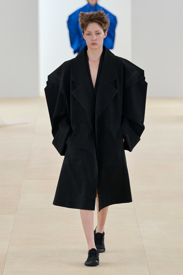 مجموعة Issey Miyake لربيع وصيف 2024