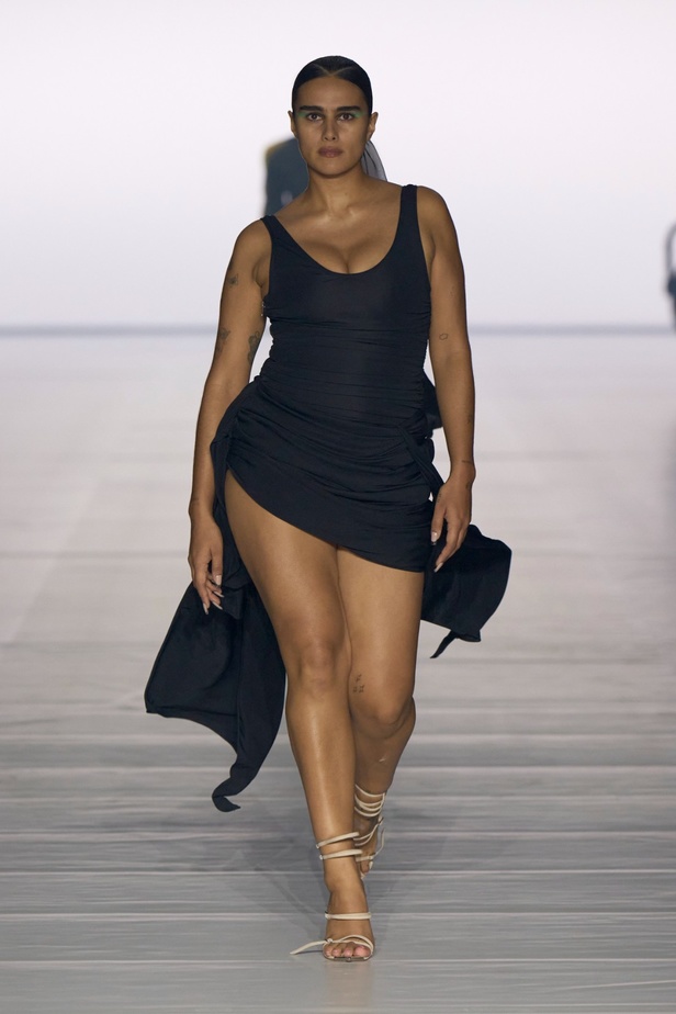 مجموعة Mugler لربيع وصيف 2024