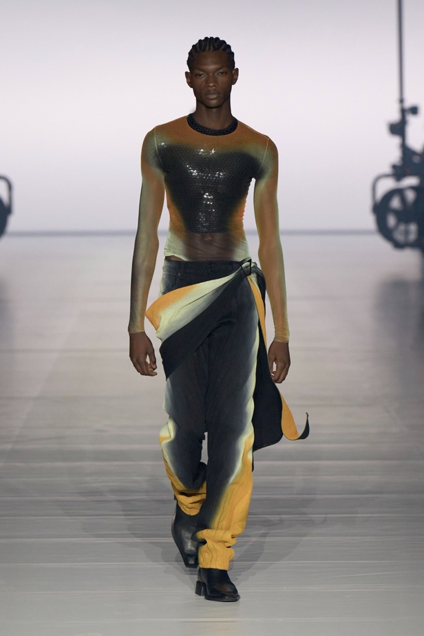 مجموعة Mugler لربيع وصيف 2024