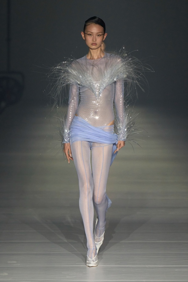 مجموعة Mugler لربيع وصيف 2024