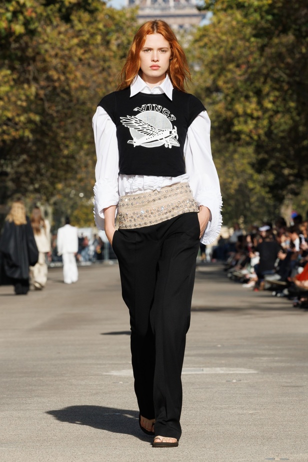 مجموعة STELLA MCCARTNEY لربيع وصيف 2024