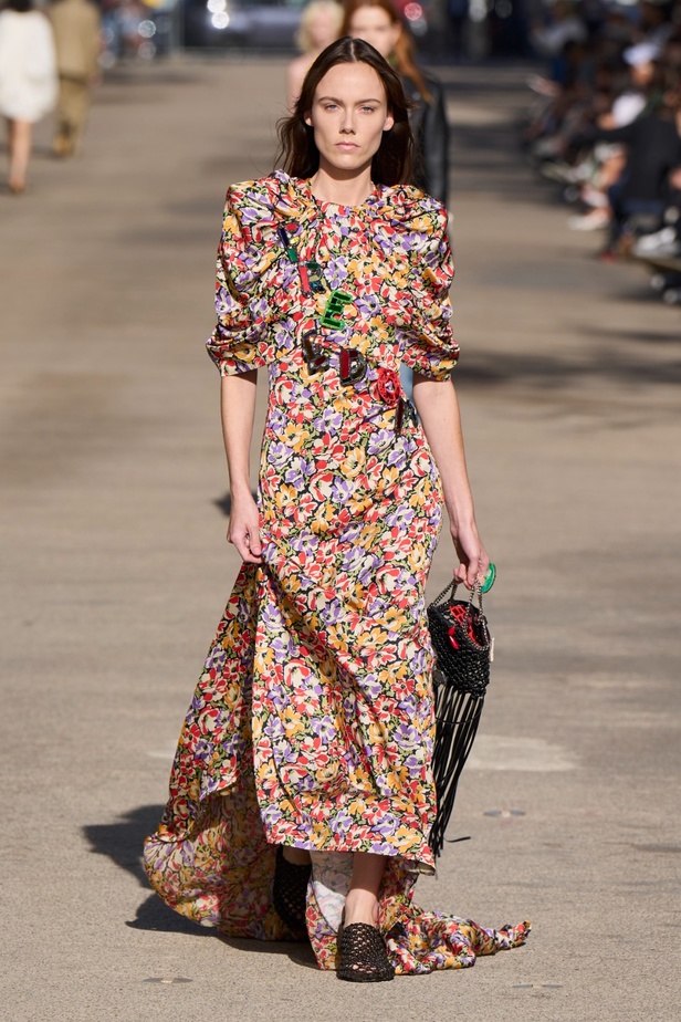 مجموعة STELLA MCCARTNEY لربيع وصيف 2024