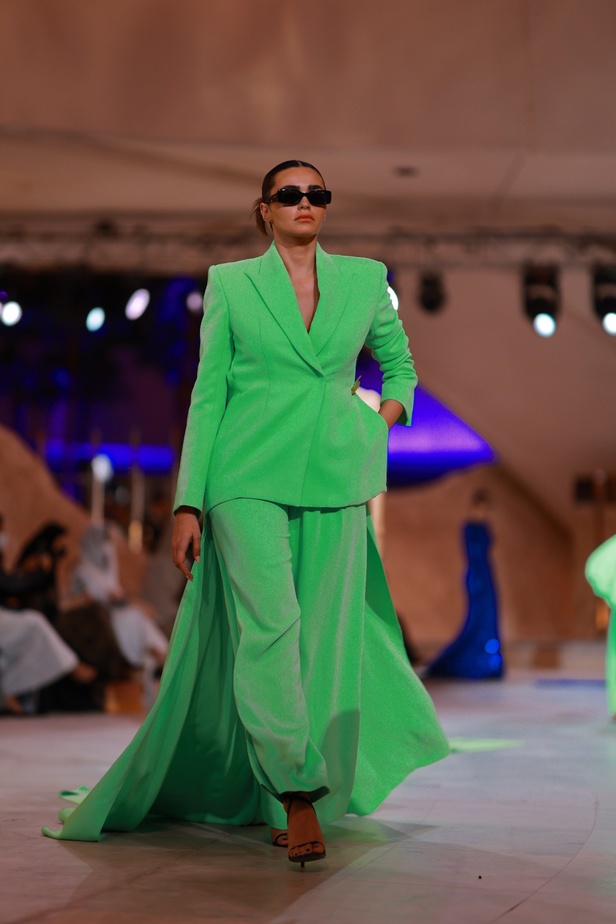 مجموعة يوسف أكبر 