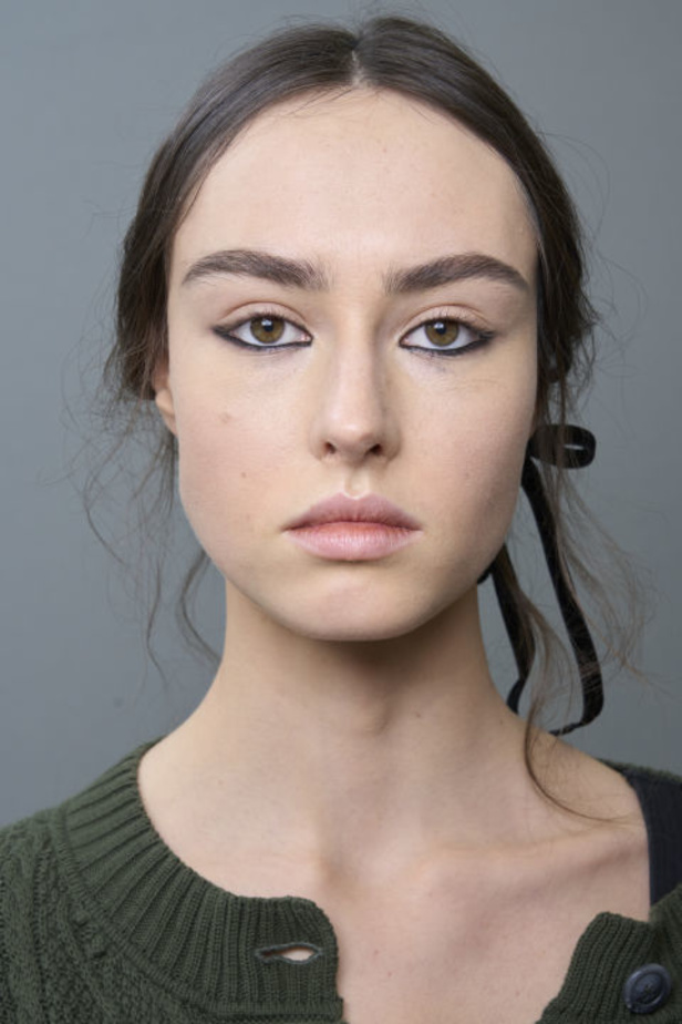 إطلالات جمالية من مجموعة كريستيان ديور للهوت كوتور لموسم ربيع وصيف 2024