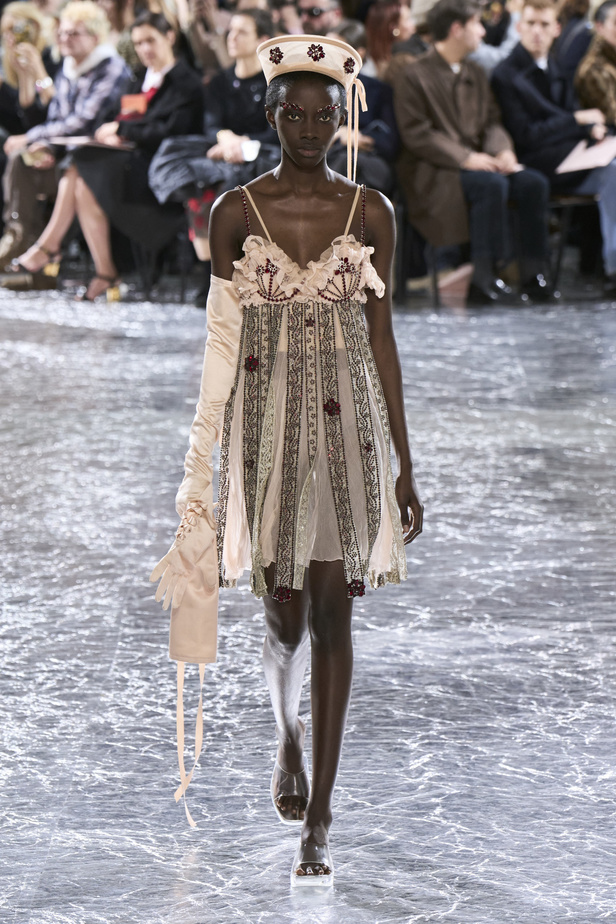 مجموعة Jean Paul Gauthier للأزياء الراقية لربيع وصيف 2024