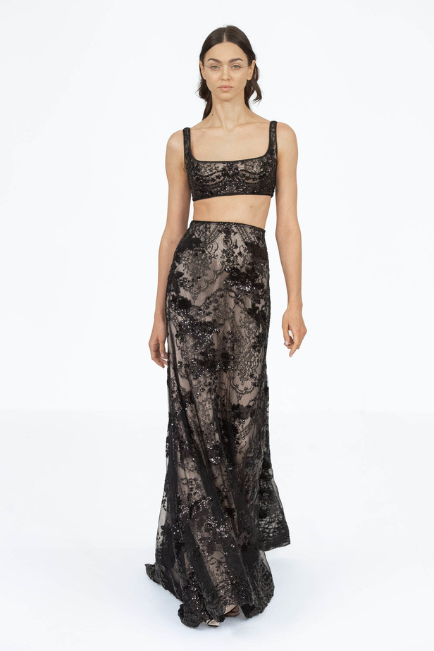 عرض أزياء Alexis Mabille لربيع وصيف 2024