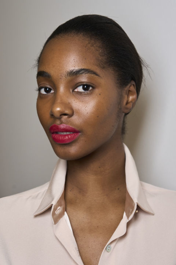 اطلالات جمالية من عرض أزياء Alexis Mabille لربيع وصيف 2024