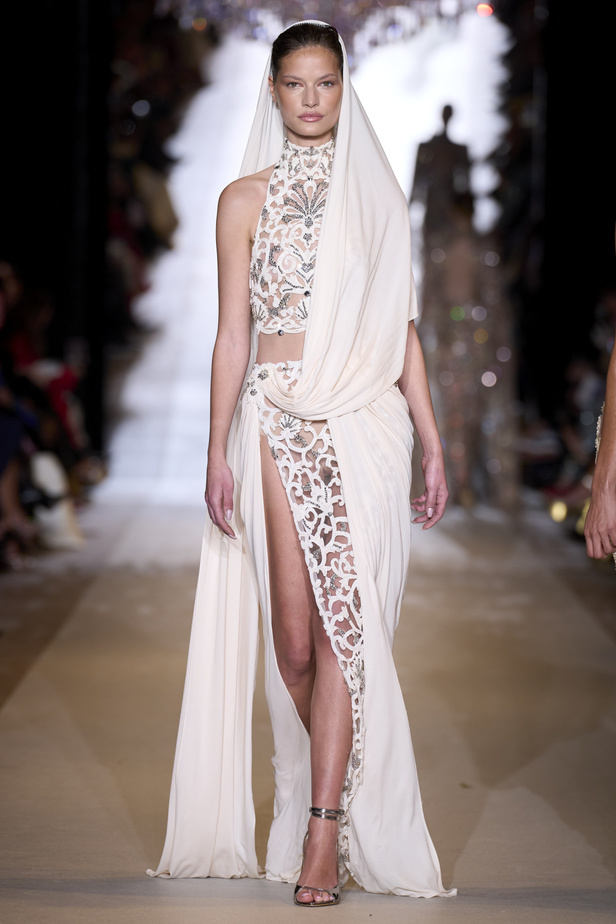 مجموعة زهير مراد للأزياء الراقية لربيع 2024