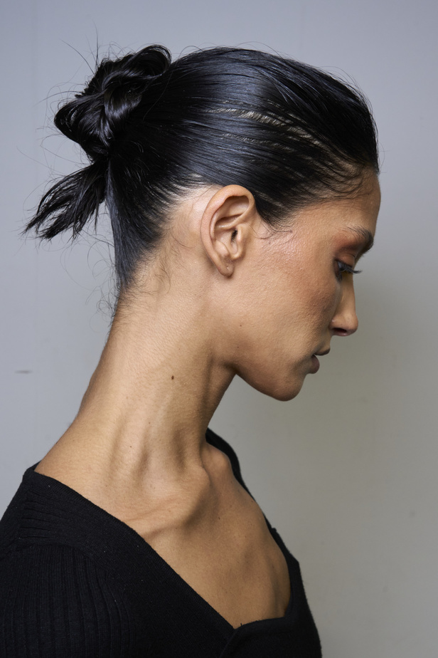 اطلالات جمالية من مجموعة زهير مراد في عروض الأزياء الراقية لربيع 2024