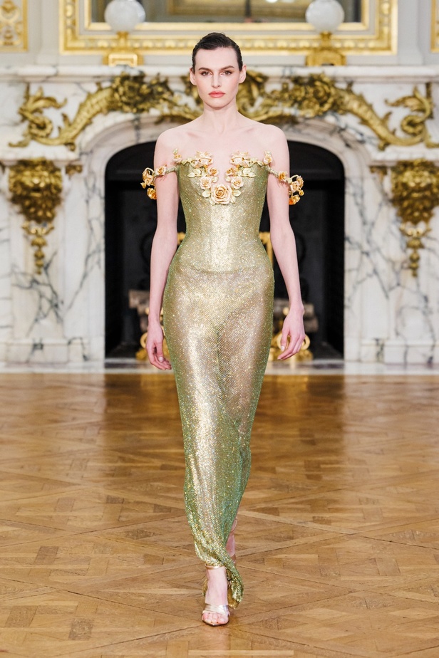 مجموعة Tamara Ralph للأزياء الراقية لربيع وصيف 2024 