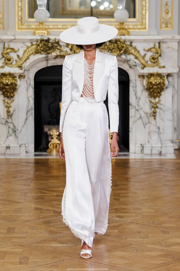 مجموعة Tamara Ralph للأزياء الراقية لربيع وصيف 2024 