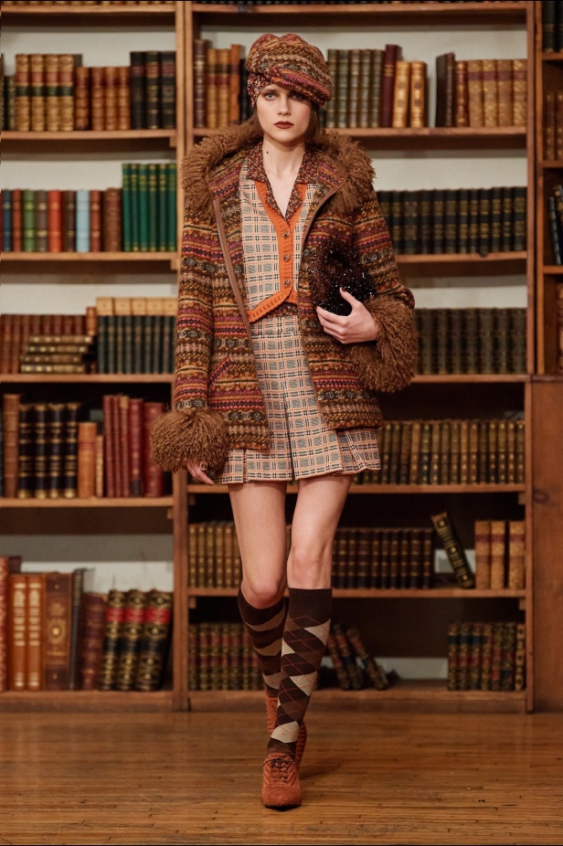 مجموعة Anna Sui لموسم خريف وشتاء 2024-2025 في نيويورك