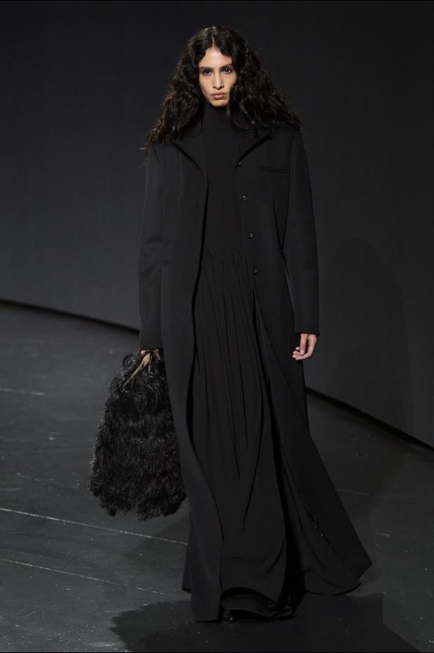 مجموعة 16Arlington لخريف وشتاء 2024