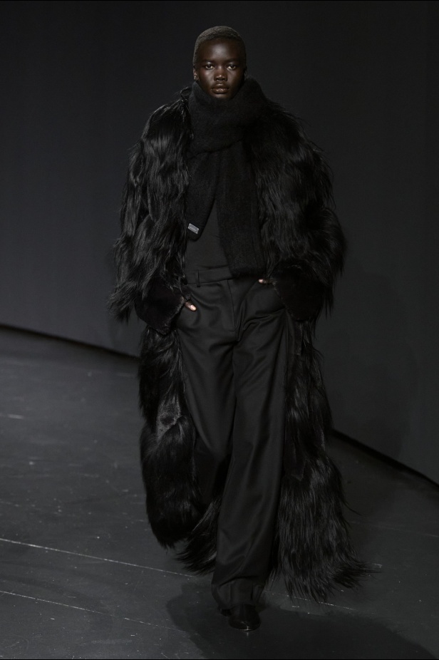 مجموعة 16Arlington لخريف وشتاء 2024