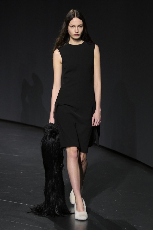 مجموعة 16Arlington لخريف وشتاء 2024