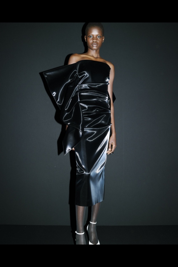 ثقافة الثمنينات ونفحات من مغنيات العصر الجميل عبر مجموعة SPORTMAX