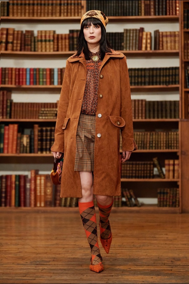 مجموعة Anna Sui لموسم خريف وشتاء 2024-2025 في نيويورك