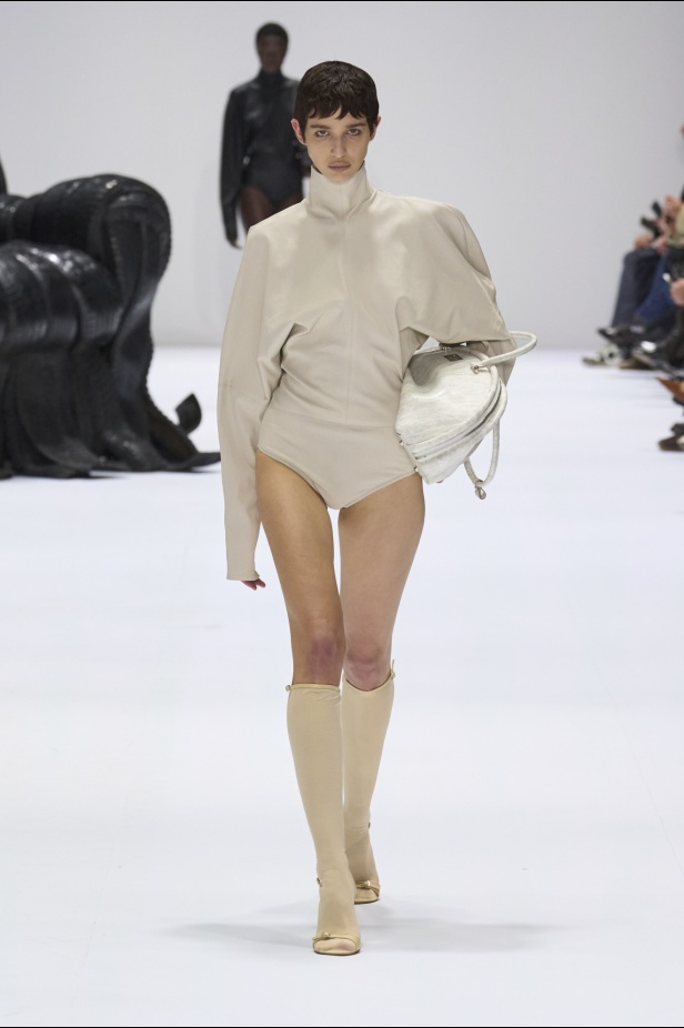 مجموعة Acne Studios لخريف وشتاء 2024