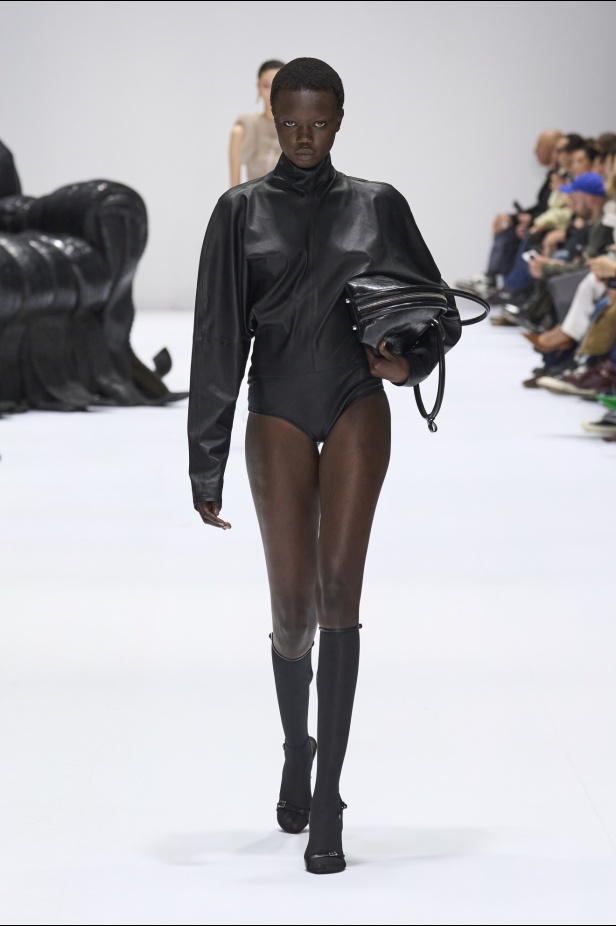 مجموعة Acne Studios لخريف وشتاء 2024