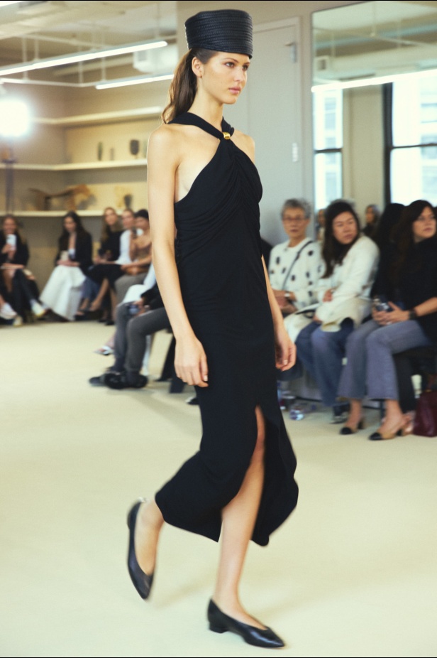 مجموعة Altuzarra لخريف وشتاء 2024