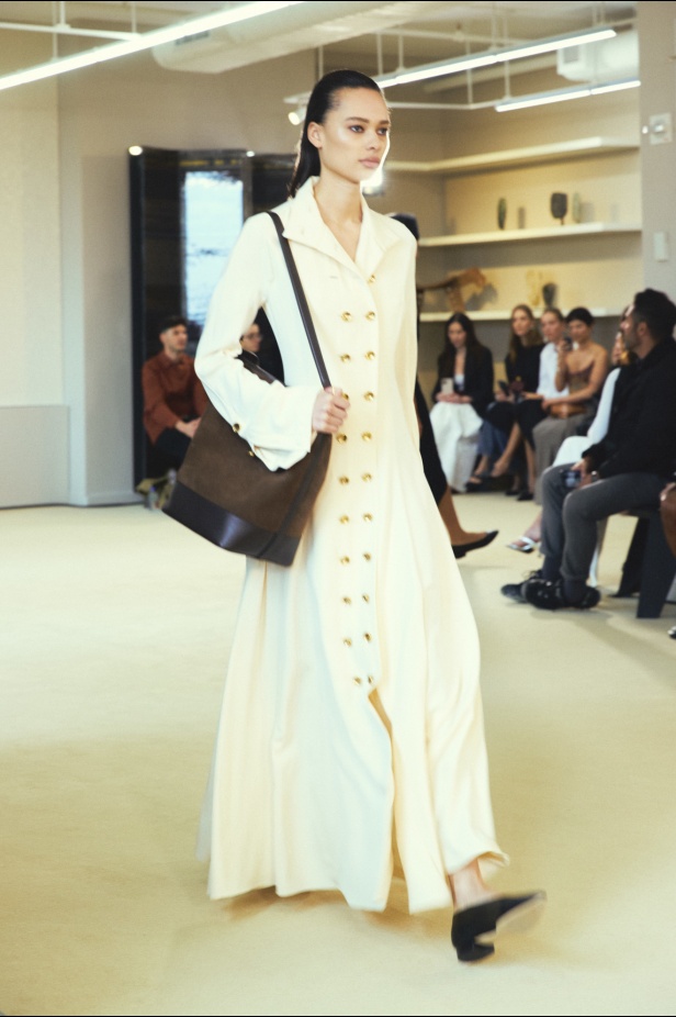 مجموعة Altuzarra لخريف وشتاء 2024