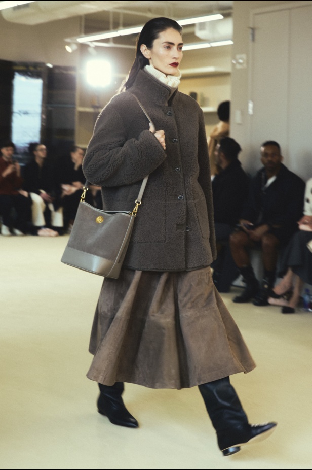 مجموعة Altuzarra لخريف وشتاء 2024