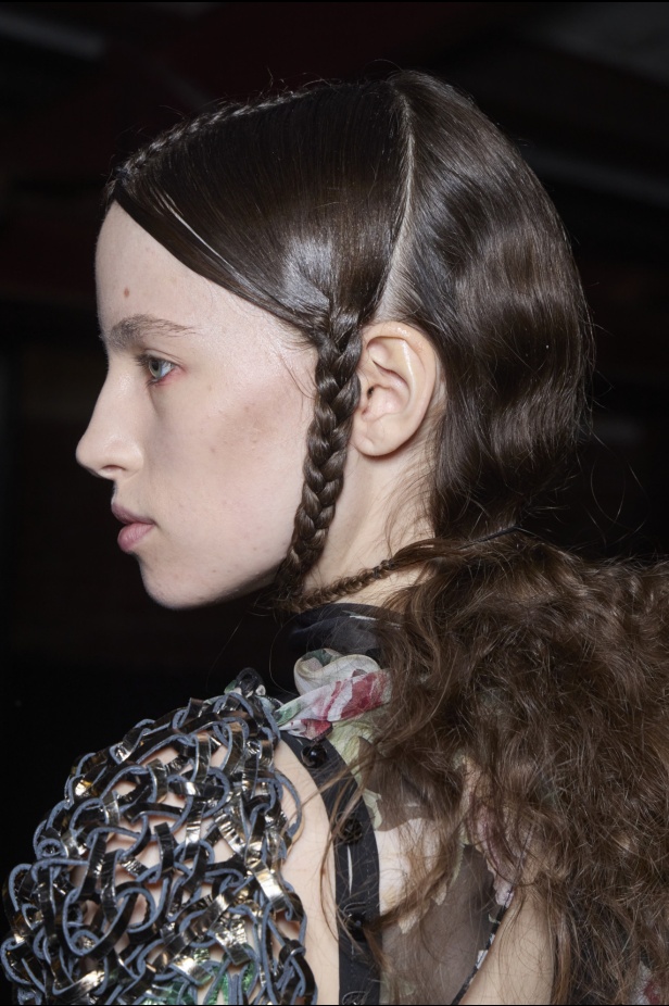 اطلالات جمالية من مجموعة Antonio Marras لخريف وشتاء 2024