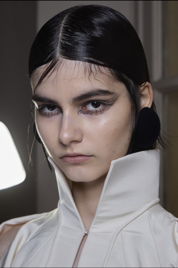 مجموعة Ashi Studio لربيع وصيف 2024 في باريس