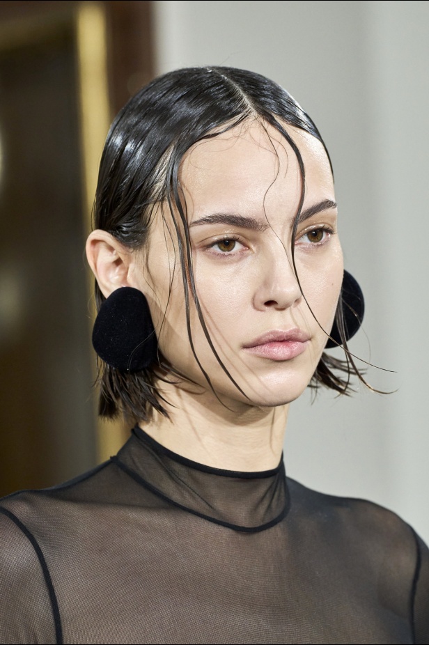 مجموعة Ashi Studio لربيع وصيف 2024 في باريس