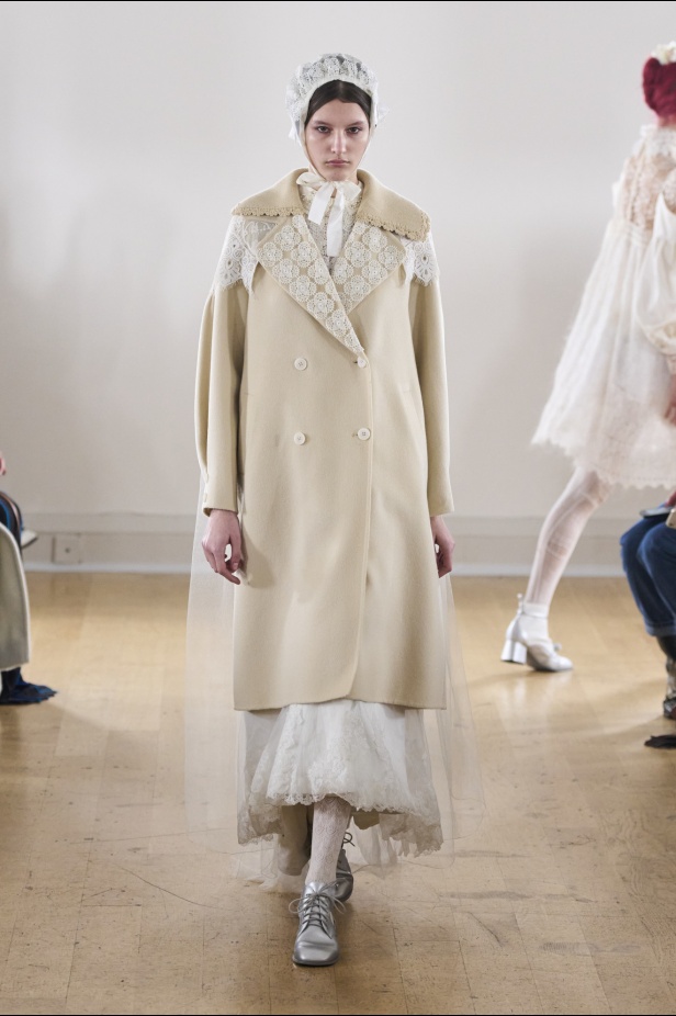 مجموعة Bora Aksu لخريف وشتاء 2024