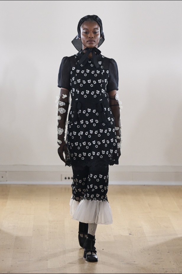 مجموعة Bora Aksu لخريف وشتاء 2024