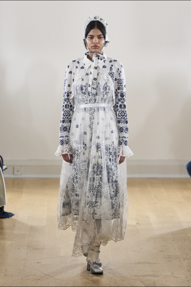 مجموعة Bora Aksu لخريف وشتاء 2024