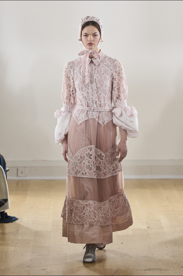 مجموعة Bora Aksu لخريف وشتاء 2024