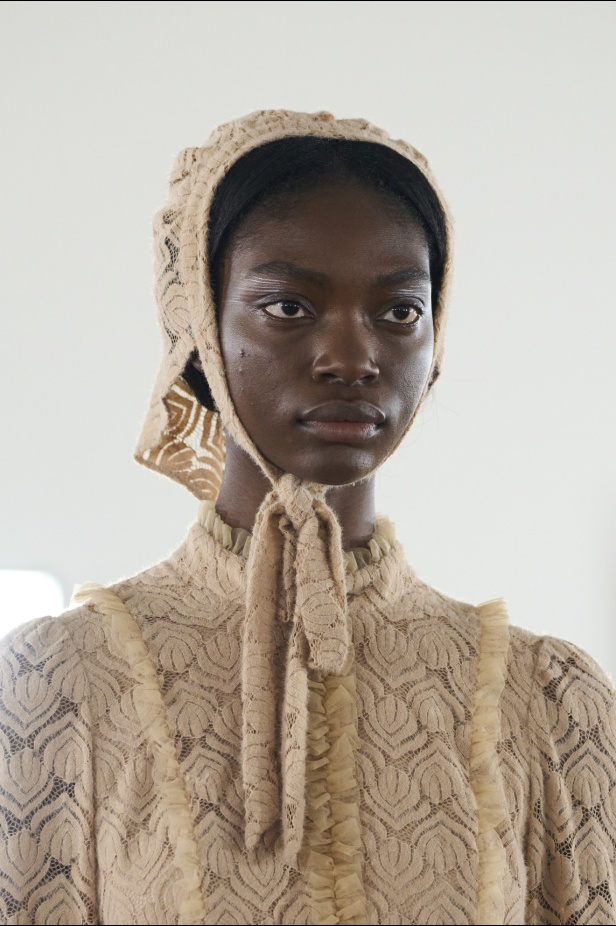 مجموعة Bora Aksu لخريف وشتاء 2024