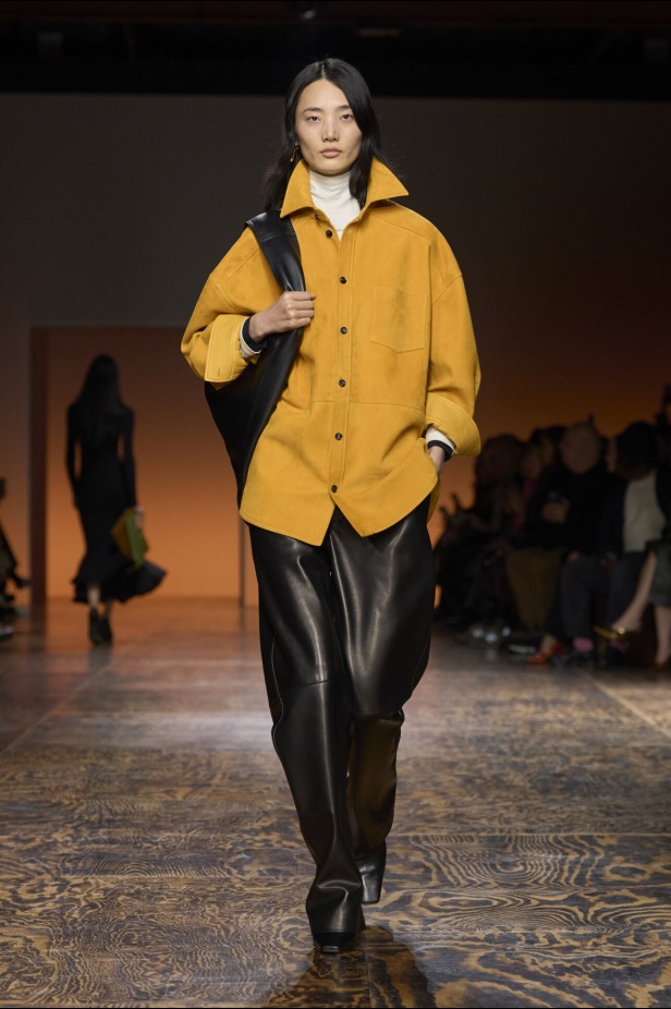 مجموعة Bottega Veneta لخريف 2024 في ميلانو