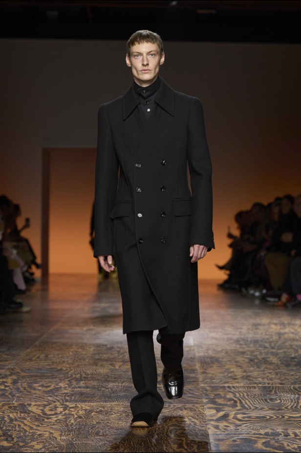 مجموعة Bottega Veneta لخريف 2024 في ميلانو