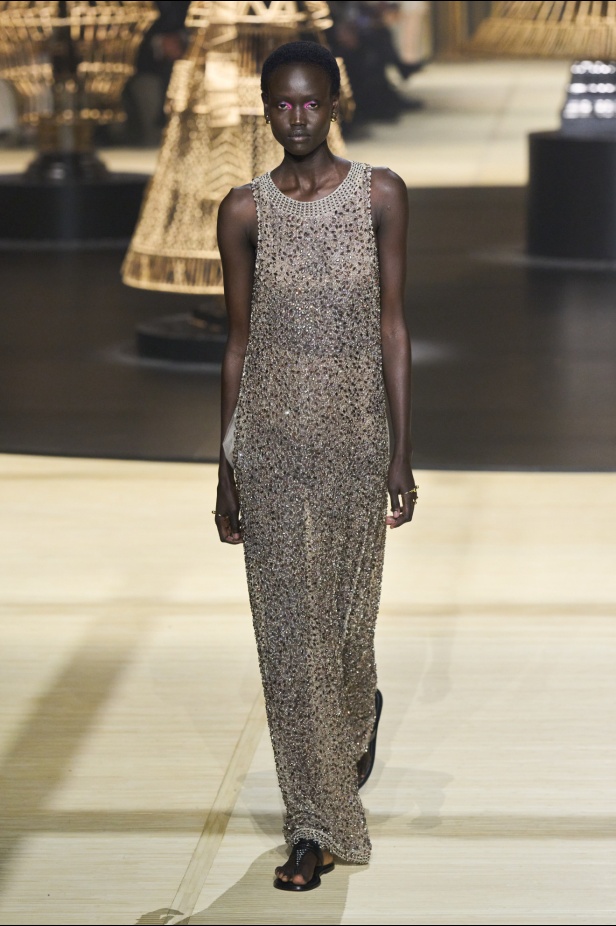 "كريستيان ديور" خريف و شتاء 2024 