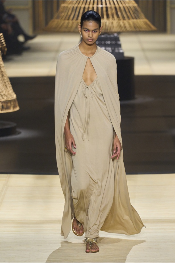 "كريستيان ديور" خريف و شتاء 2024 