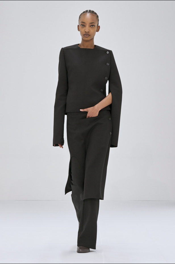 مجموعة Courreges لخريف وشتاء 2024-2025 في باريس