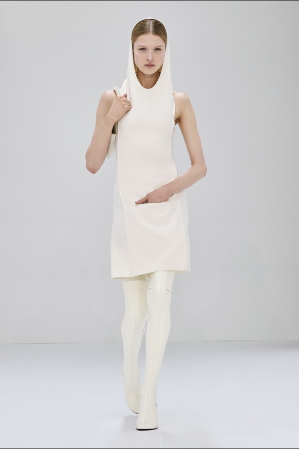 مجموعة Courreges لخريف وشتاء 2024-2025 في باريس