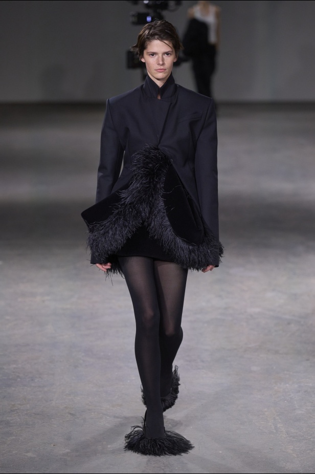 مجموعة David Koma لخريف وشتاء 2024