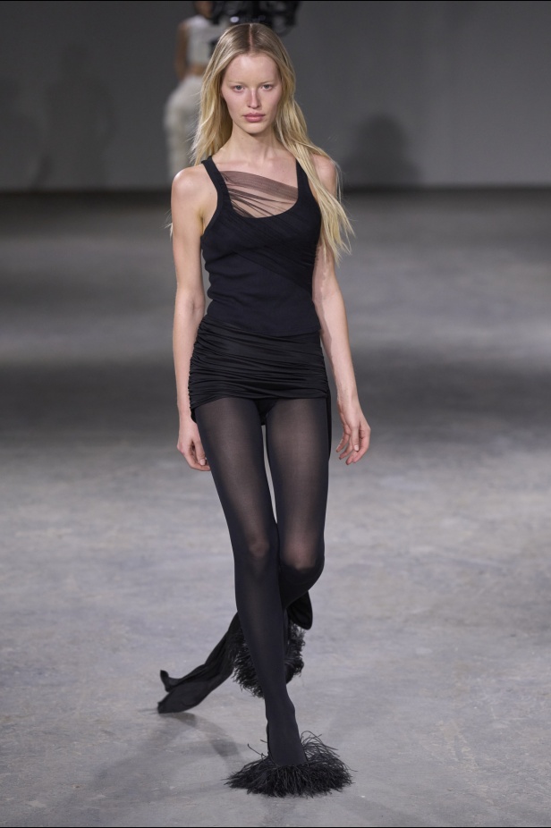 مجموعة David Koma لخريف وشتاء 2024