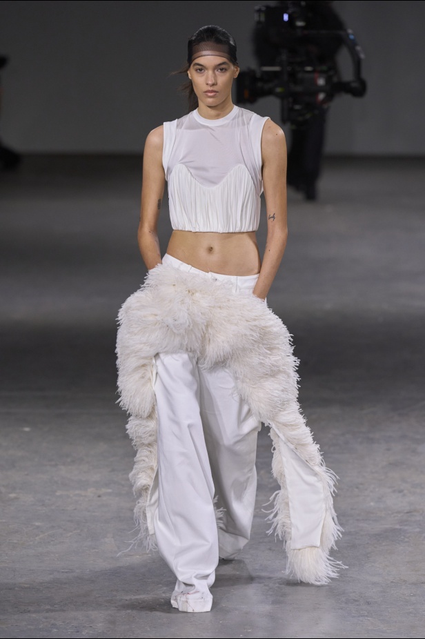 مجموعة David Koma لخريف وشتاء 2024