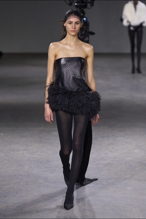 مجموعة David Koma لخريف وشتاء 2024