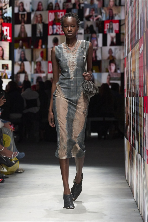 عرض أزياء مجموعة Diesel لموسم خريف وشتاء 2024 في ميلانو