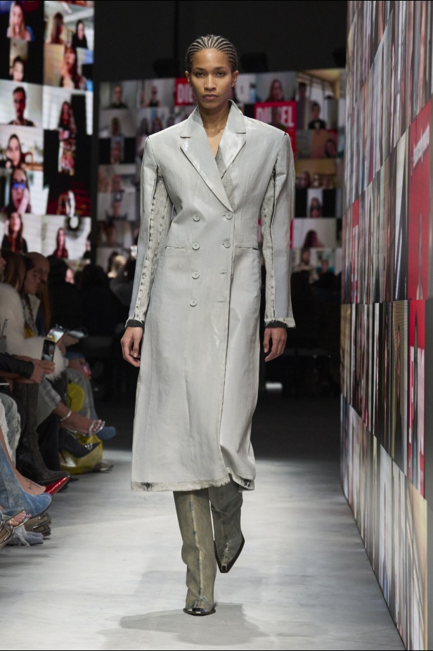 عرض أزياء مجموعة Diesel لموسم خريف وشتاء 2024 في ميلانو