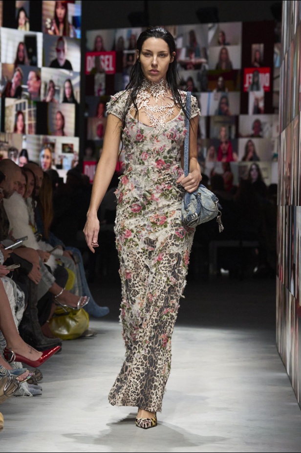 عرض أزياء مجموعة Diesel لموسم خريف وشتاء 2024 في ميلانو